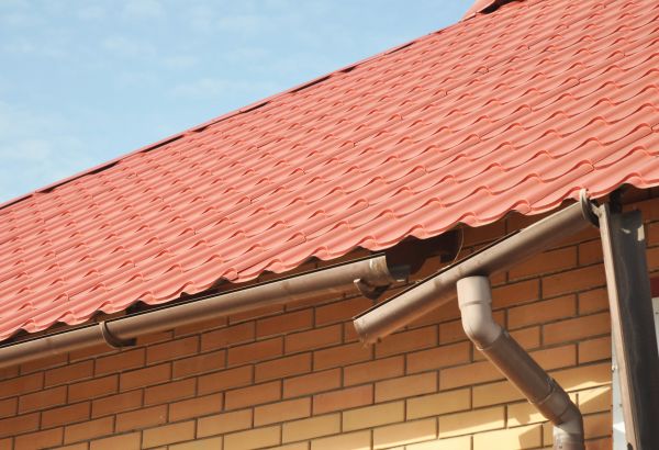 Loose Gutter Repair in Clearwater